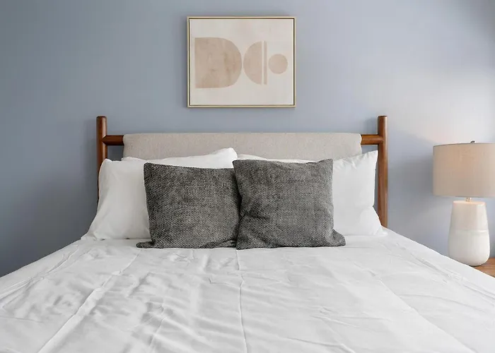 Apartment Landing Stylish 2Bd Gym Yoga Studio *