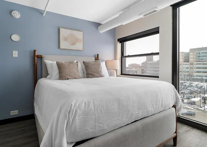 Apartment Landing Stylish 2Bd Gym Yoga Studio *
